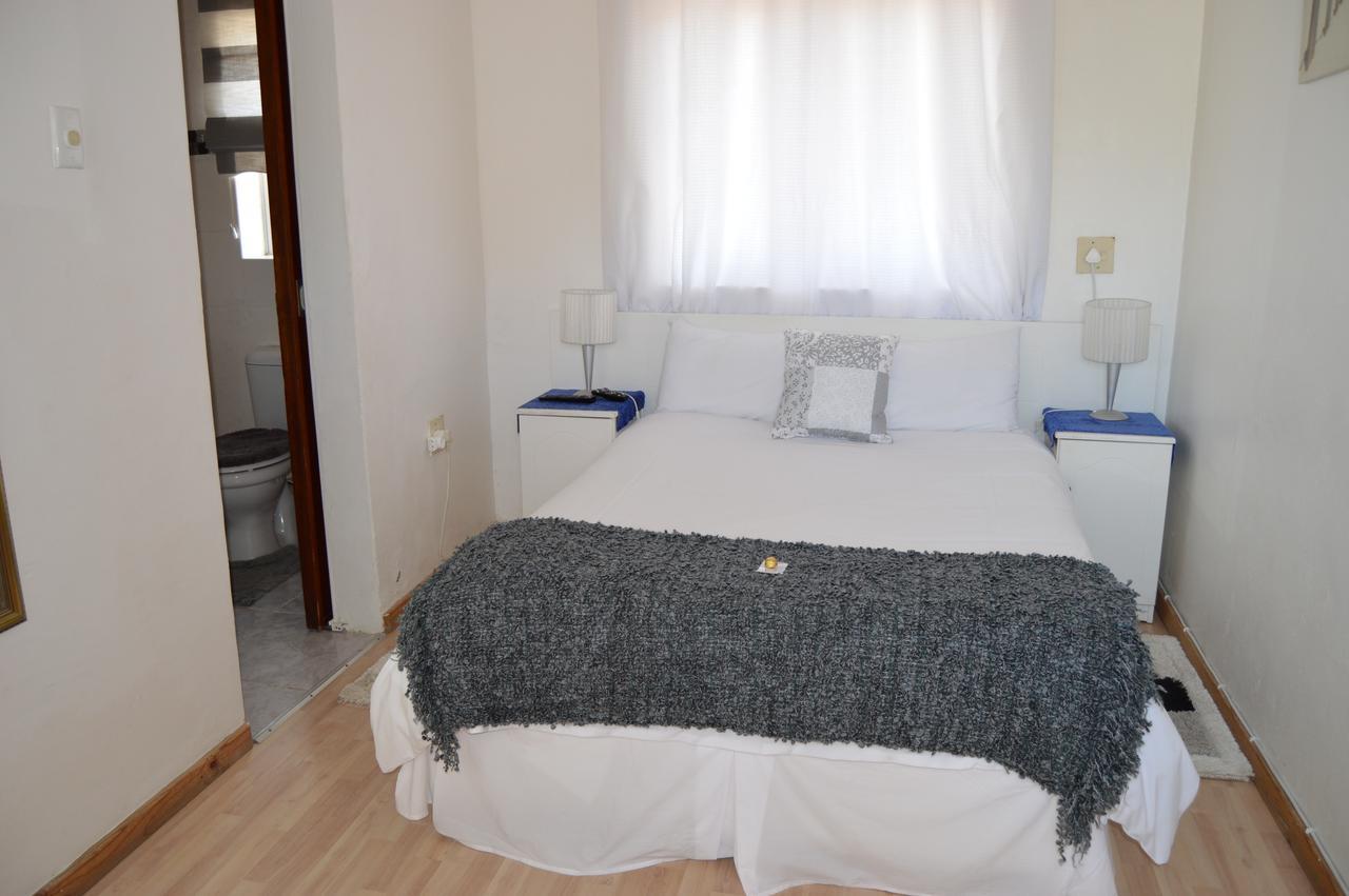 Villelodge Accommodation Lüderitz Eksteriør bilde