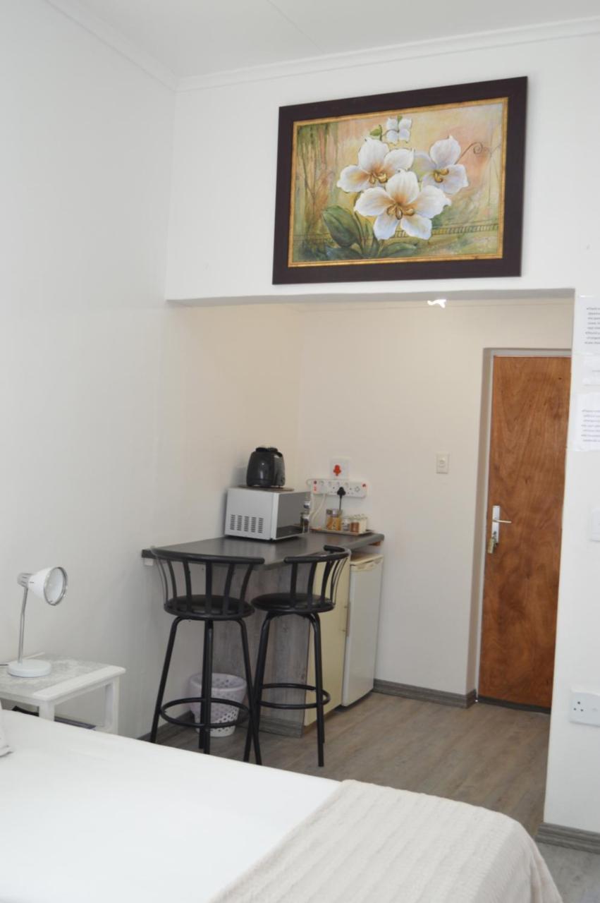 Villelodge Accommodation Lüderitz Eksteriør bilde